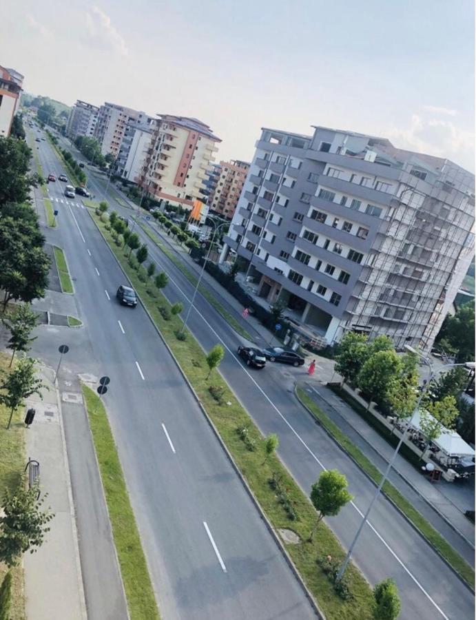 Râmnicu Vâlcea Apartment Luxury מראה חיצוני תמונה